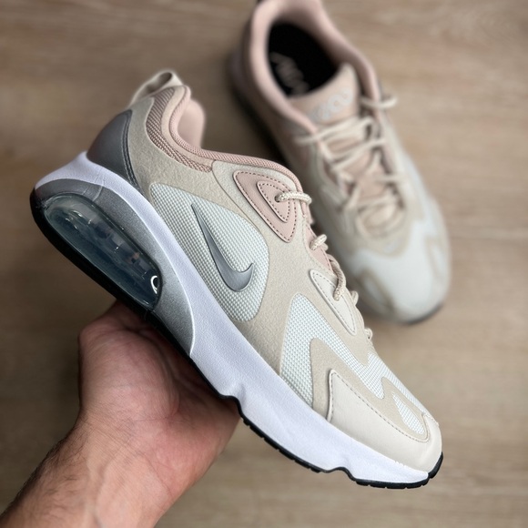 Nike Air Max 200 - Picture 1 of 7